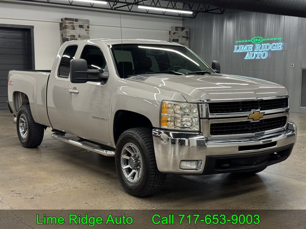 Used 2008 Chevrolet Silverado 2500 LTZ w/ Suspension Package, Off-Road RWD image 1