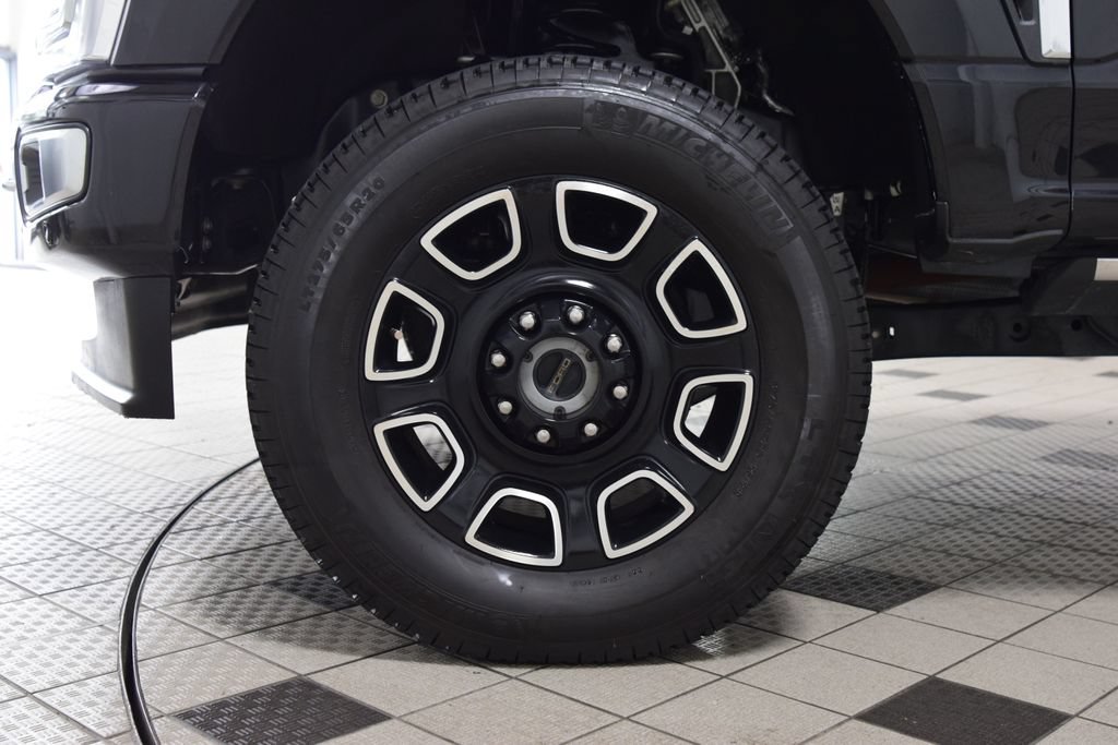 Used 2024 Ford F350 Platinum w/ FX4 Off-Road Package AWD/4WD image 26
