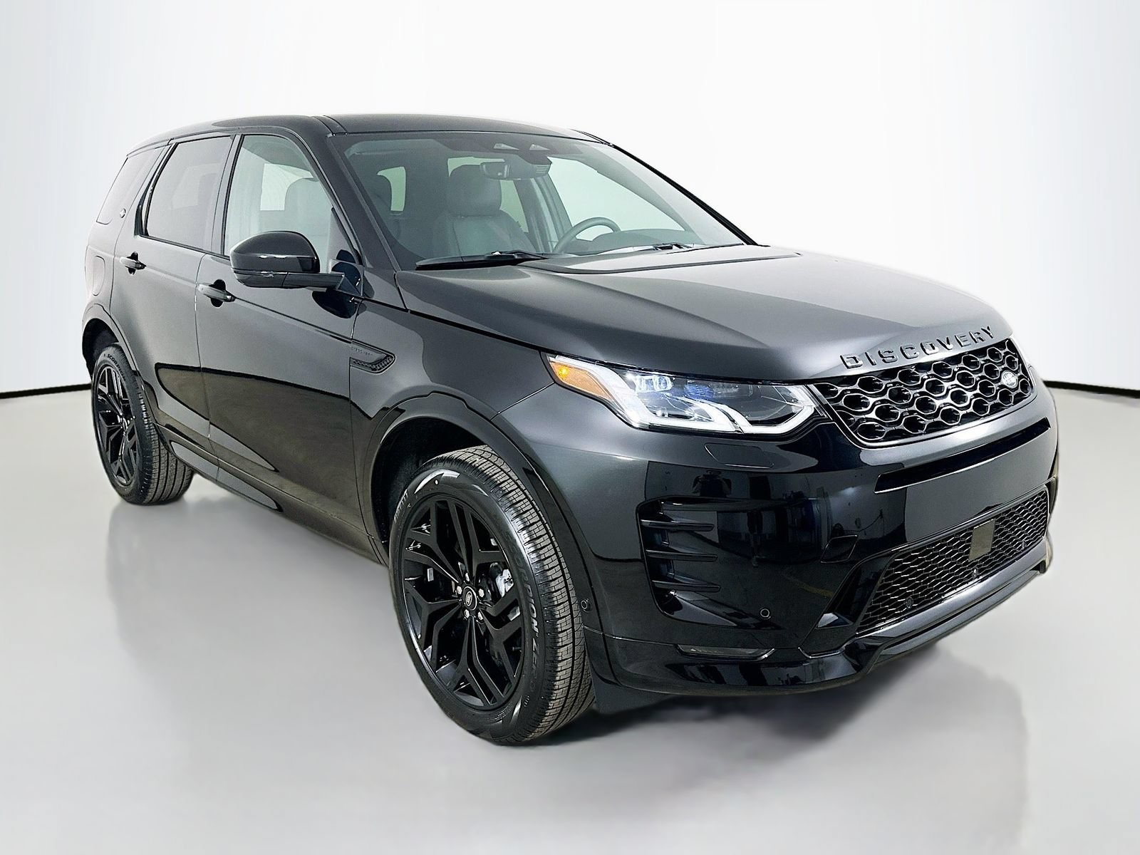 New 2026 Land Rover Discovery Sport Landmark AWD/4WD image 3