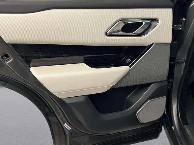 Used 2018 Land Rover Range Rover Velar R-Dynamic SE AWD/4WD image 11