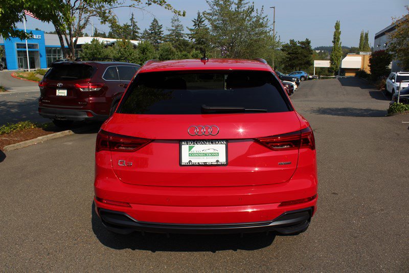 Used 2020 Audi Q3 2.0T Prestige w/ Prestige Package image 4