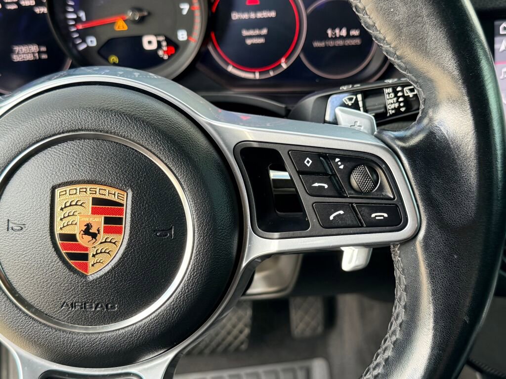 Used 2020 Porsche Cayenne image 27