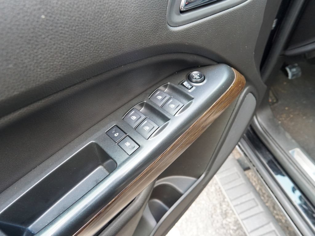 Used 2018 GMC Canyon Denali AWD/4WD image 15