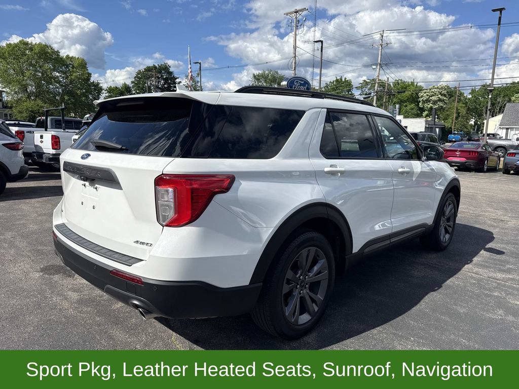 Used 2022 Ford Explorer XLT w/ Equipment Group 202A AWD/4WD image 9