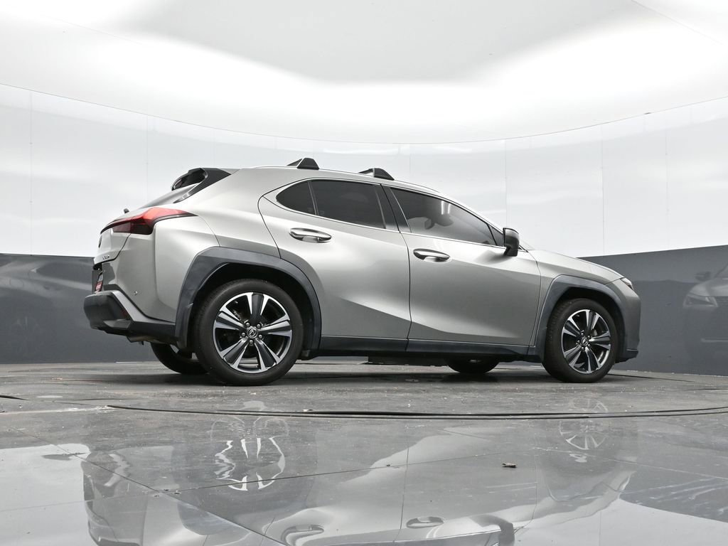 Used 2019 Lexus UX 200 w/ Premium Package image 33