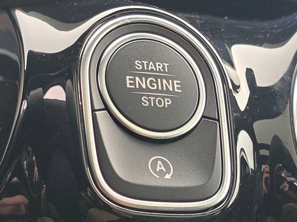 Certified 2026 Mercedes-Benz GLA 250 4MATIC image 37