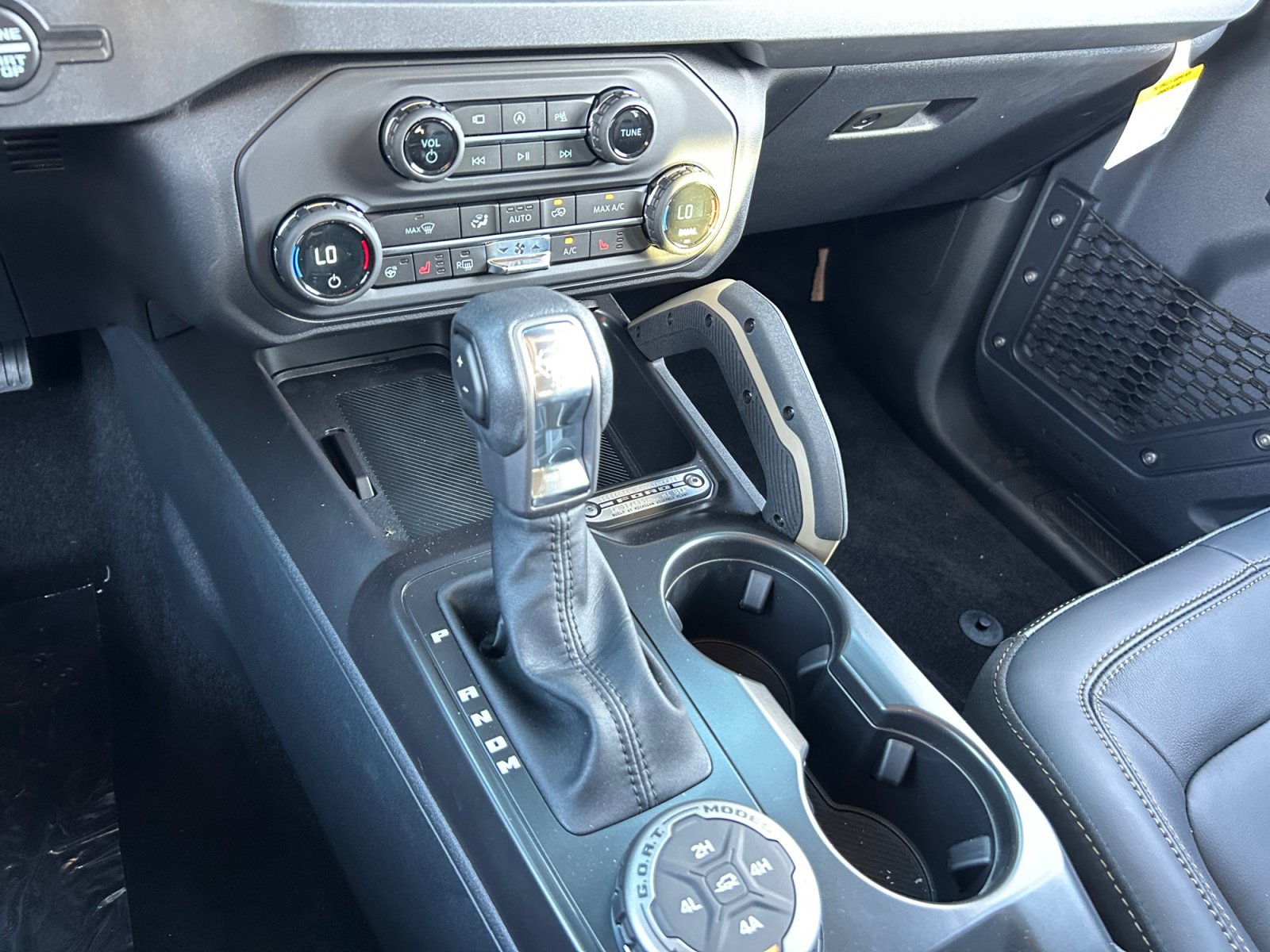 New 2026 Ford Bronco Badlands AWD/4WD image 15