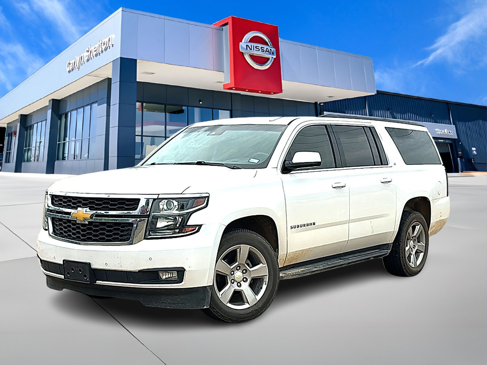 Used 2019 Chevrolet Suburban LT RWD image 1