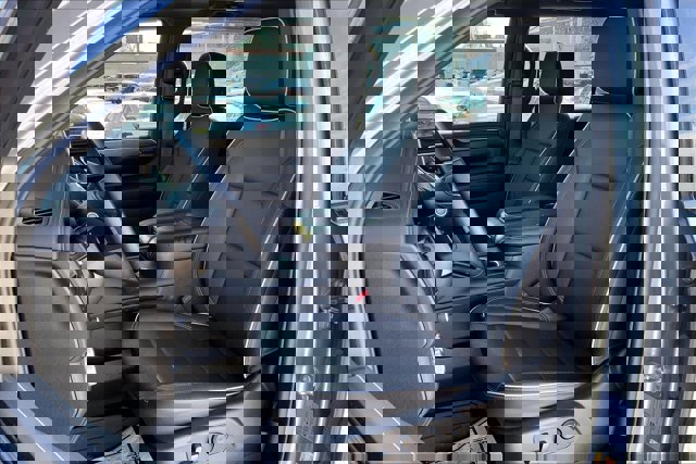 Used 2023 GMC Yukon XL SLT image 25