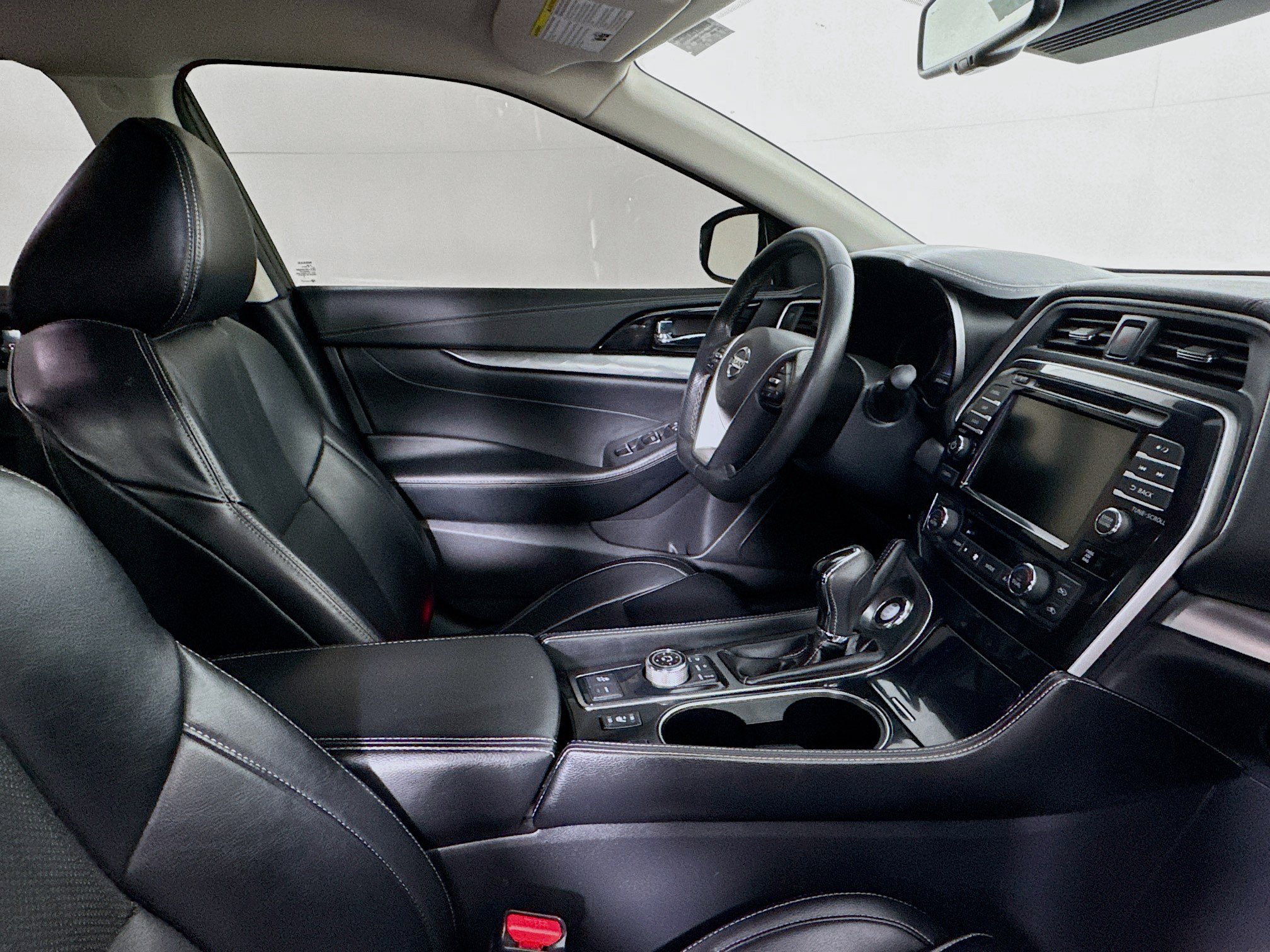 Used 2022 Nissan Maxima SV w/ Floor Mat Group FWD image 27