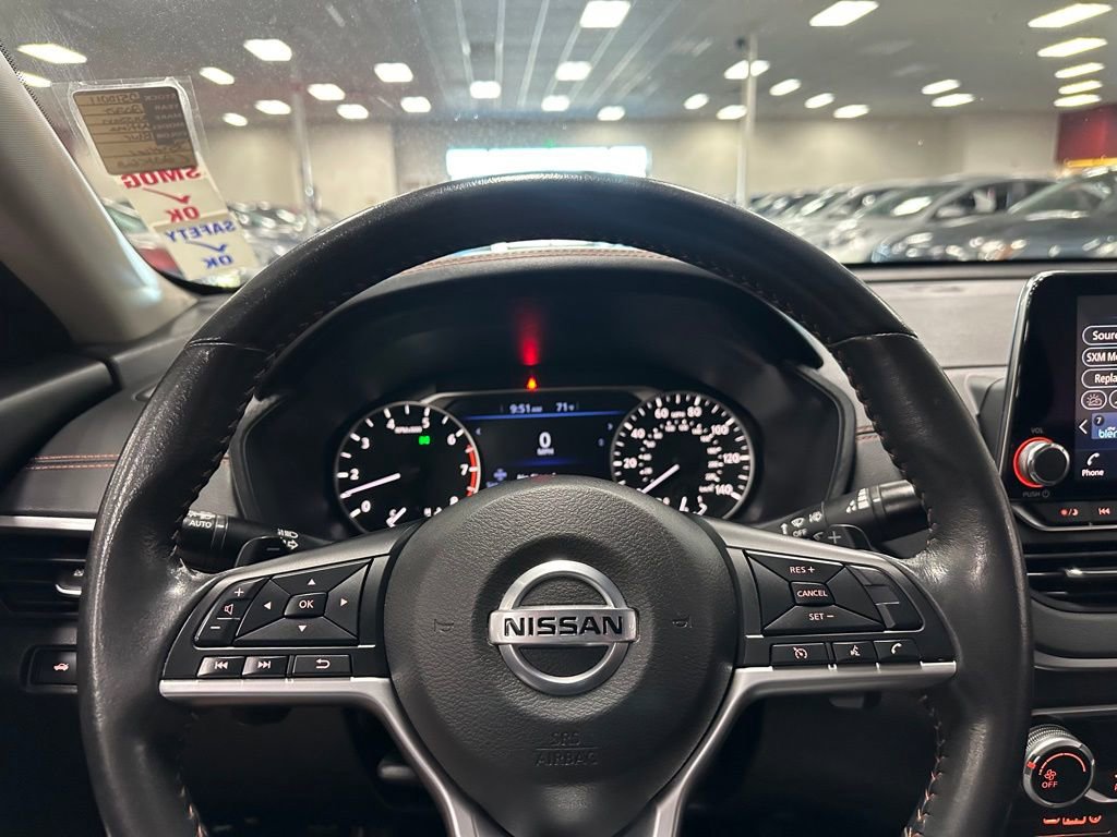 Used 2022 Nissan Altima 2.5 SR image 17