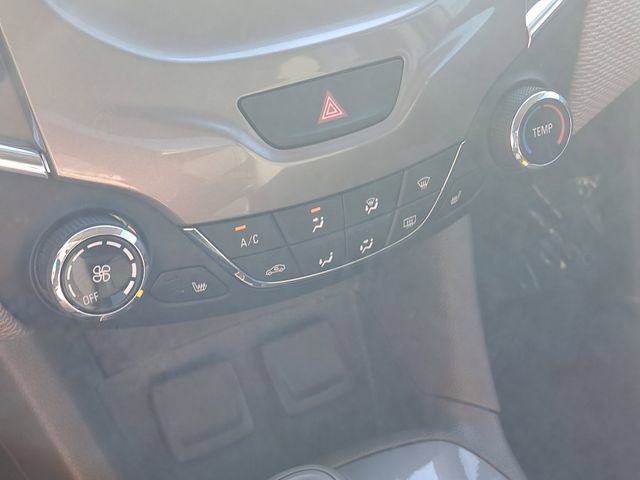 Used 2017 Chevrolet Cruze LT w/ Convenience Package image 31