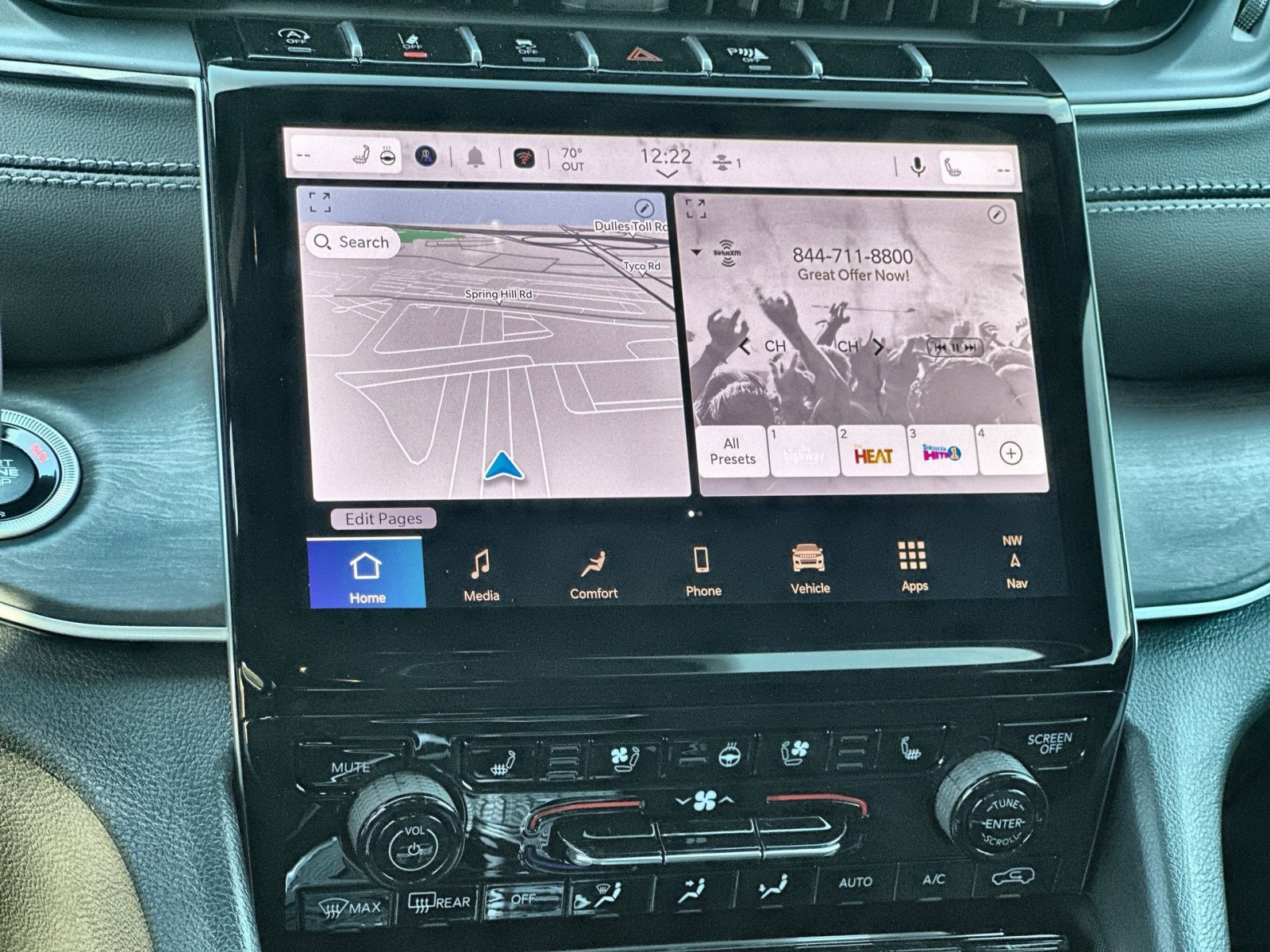 New 2025 Jeep Grand Cherokee Limited w/ Luxury Tech Group II image 18