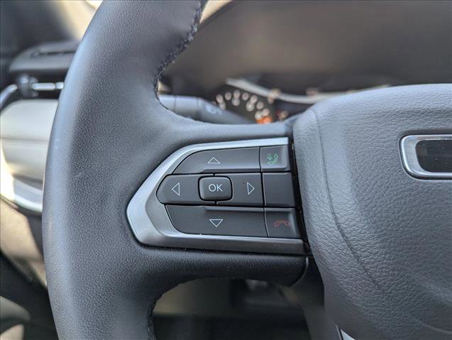 Used 2025 Jeep Compass Limited AWD/4WD image 13