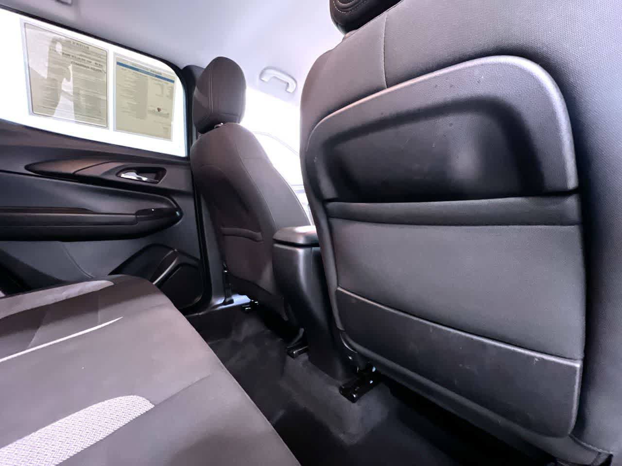 Used 2025 Chevrolet TrailBlazer LT FWD image 38