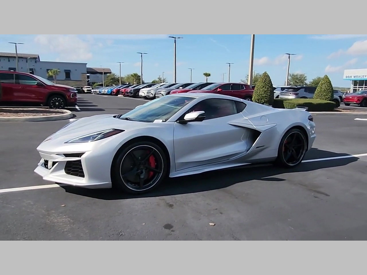 New 2026 Chevrolet Corvette E-Ray image 19