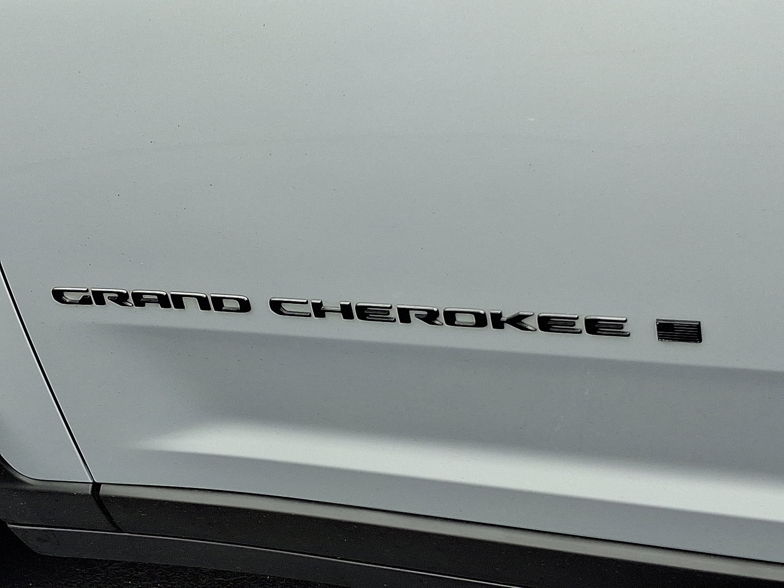 Certified 2022 Jeep Grand Cherokee L Laredo image 33