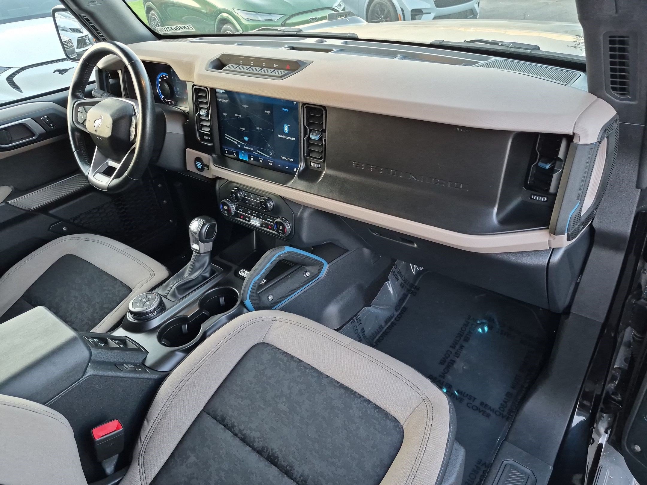 Used 2023 Ford Bronco Wildtrak AWD/4WD image 34