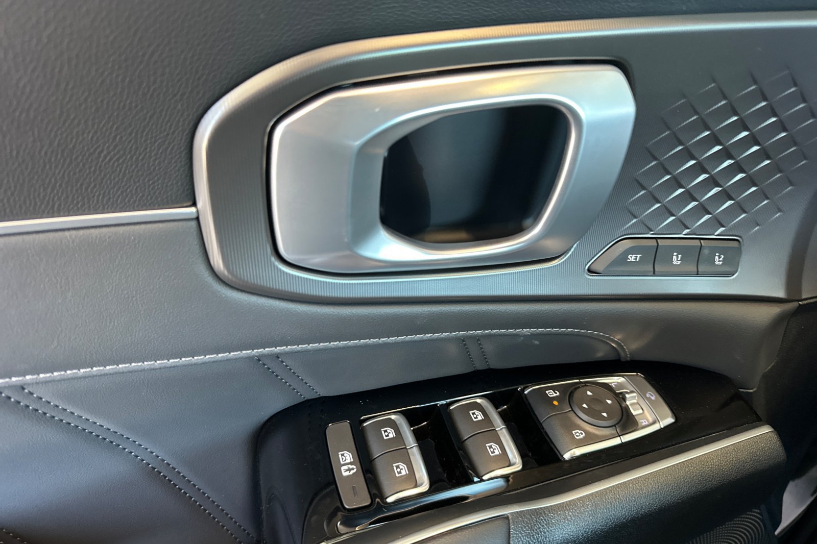 New 2026 Kia Sorento SX Prestige AWD/4WD image 11