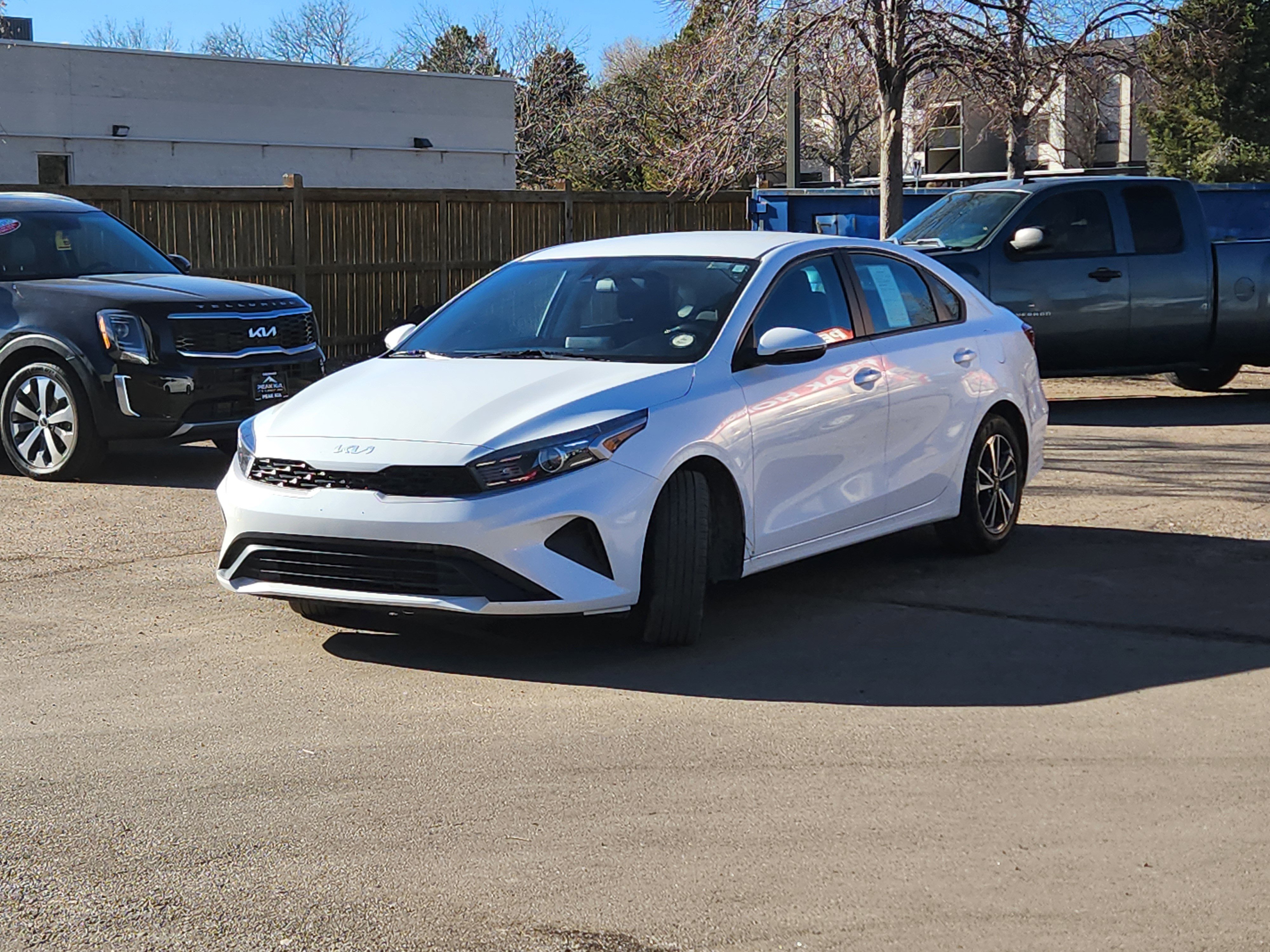 Used 2023 Kia Forte LXS w/ LXS Technology Package image 4