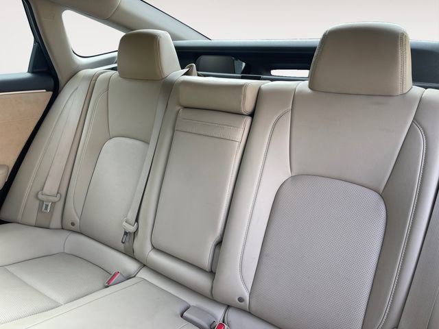 Used 2018 Honda Clarity Touring image 13