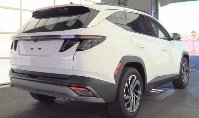 Certified 2025 Hyundai Tucson Limited image 3