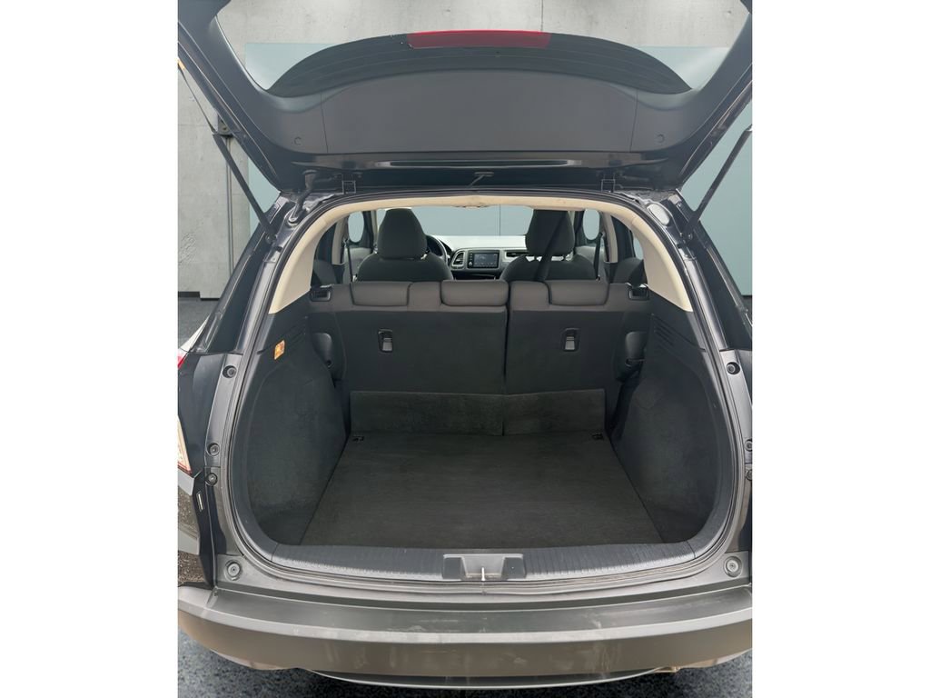 Used 2020 Honda HR-V EX image 9