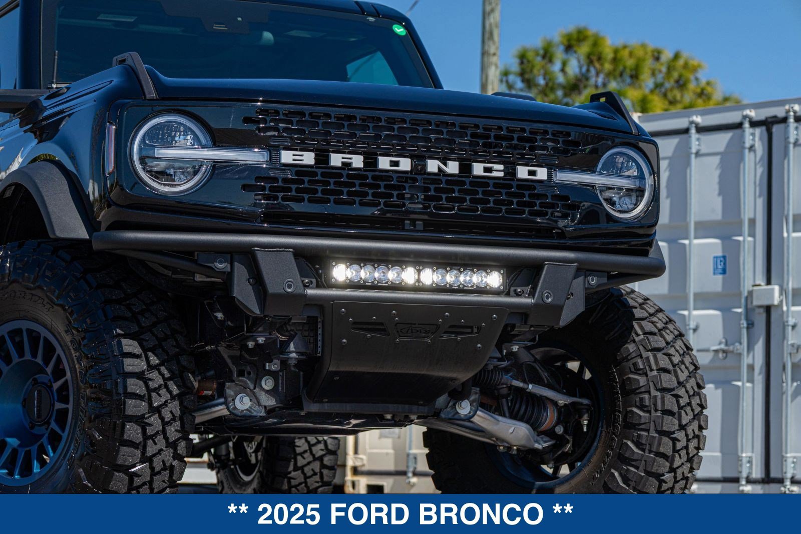 Used 2025 Ford Bronco Badlands AWD/4WD image 20