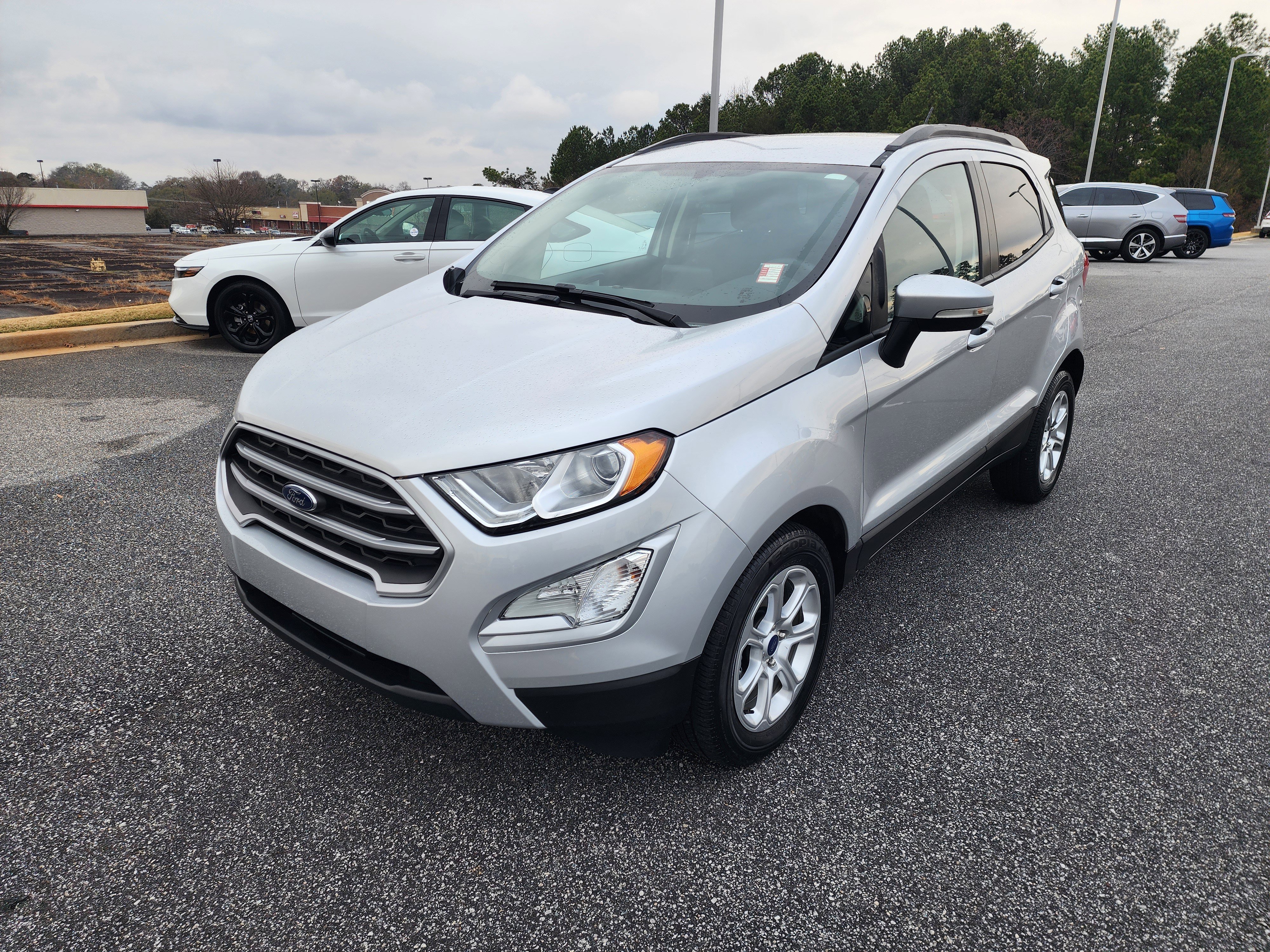 Used 2021 Ford EcoSport SE image 9
