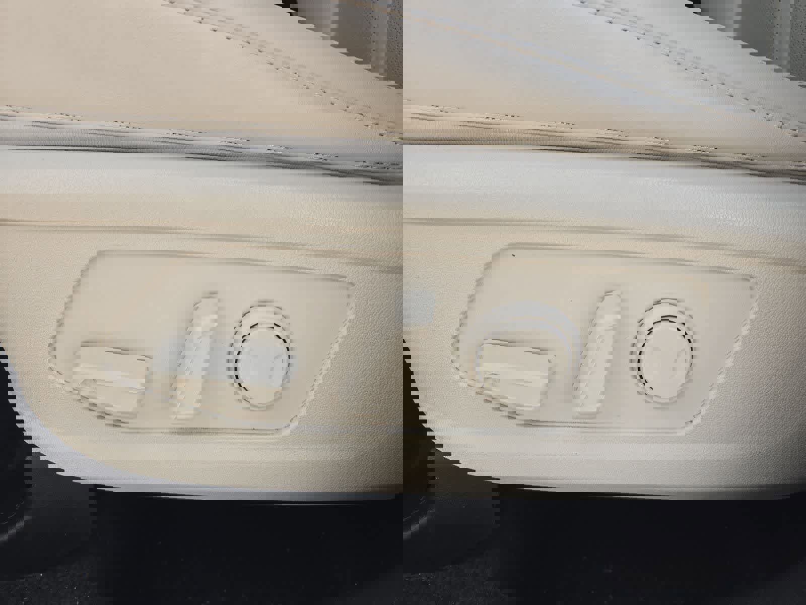 Certified 2023 Kia Sorento SX image 15