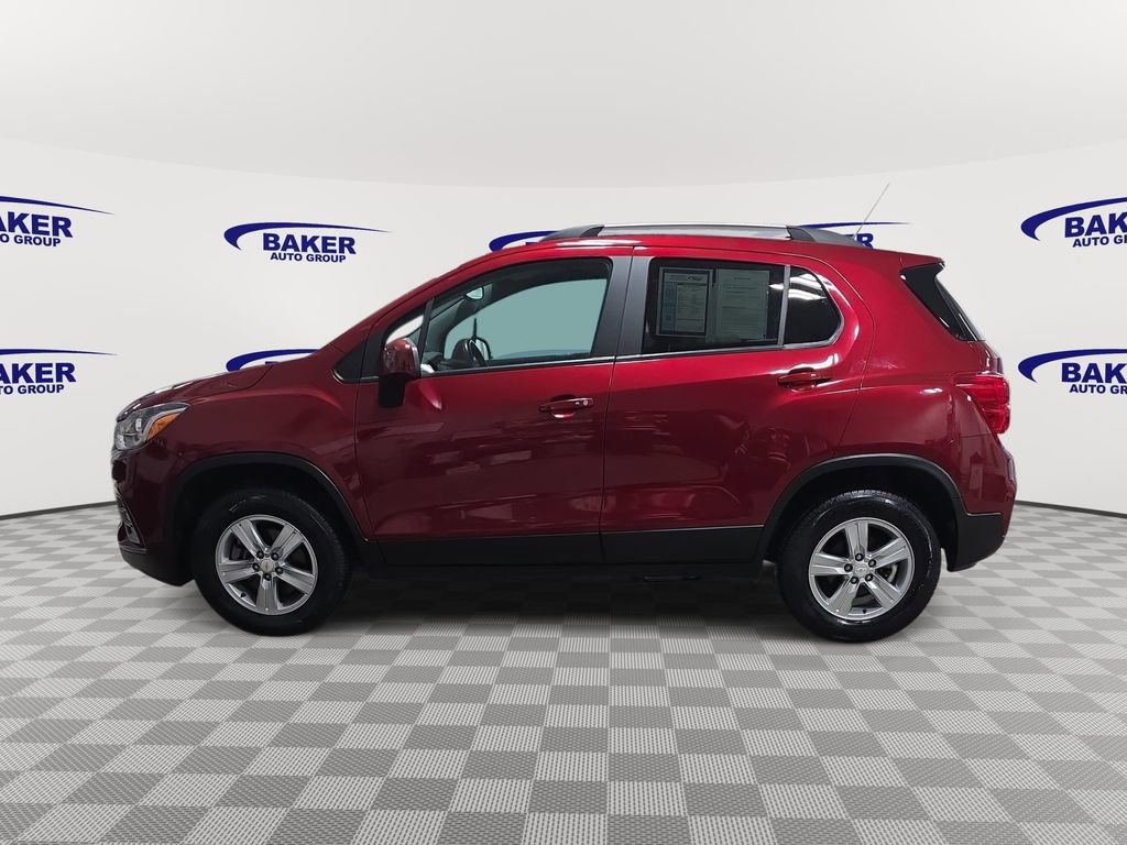 Certified 2022 Chevrolet Trax LT w/ LT Convenience Package image 8