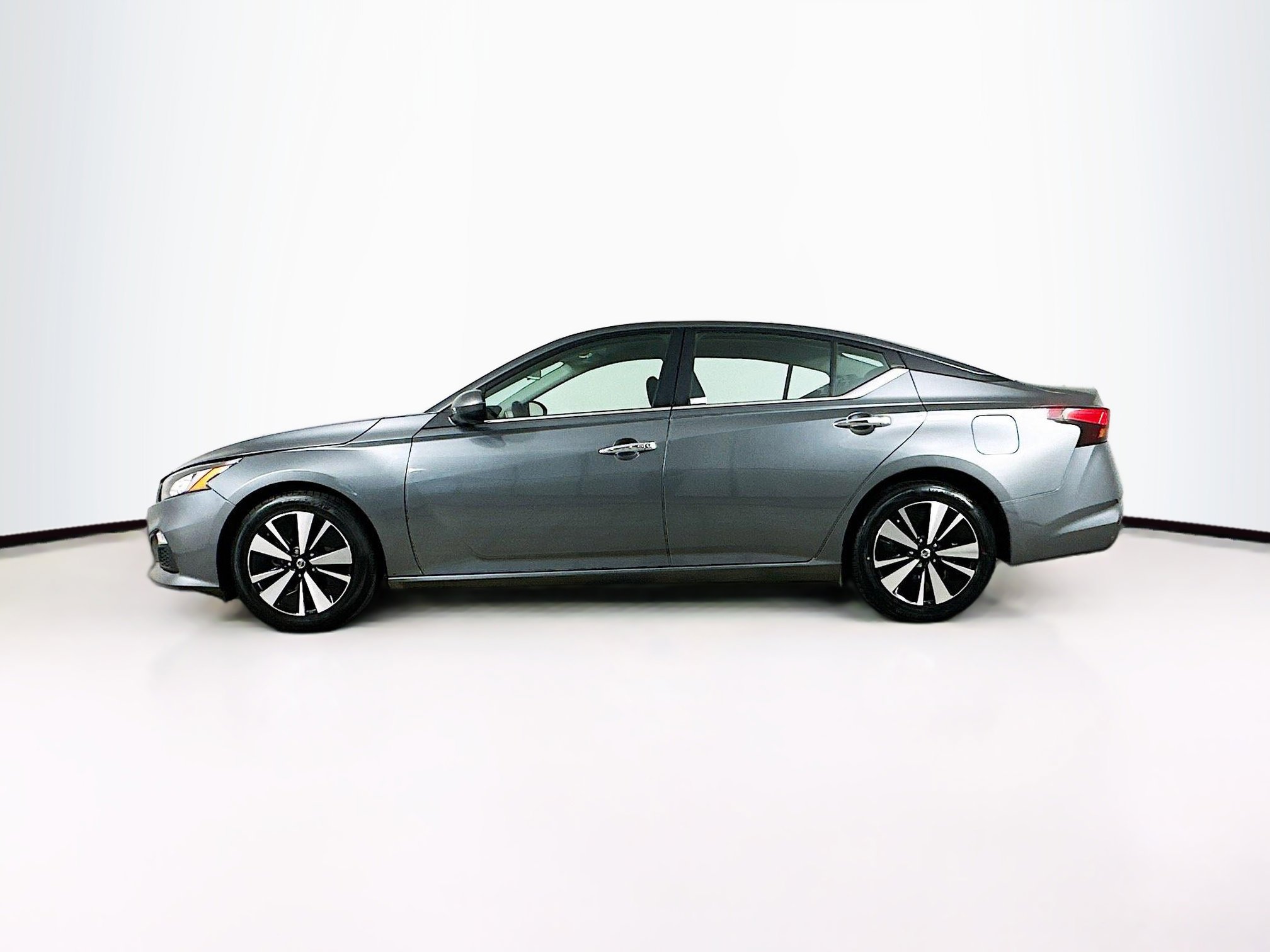 Used 2022 Nissan Altima 2.5 SV image 4