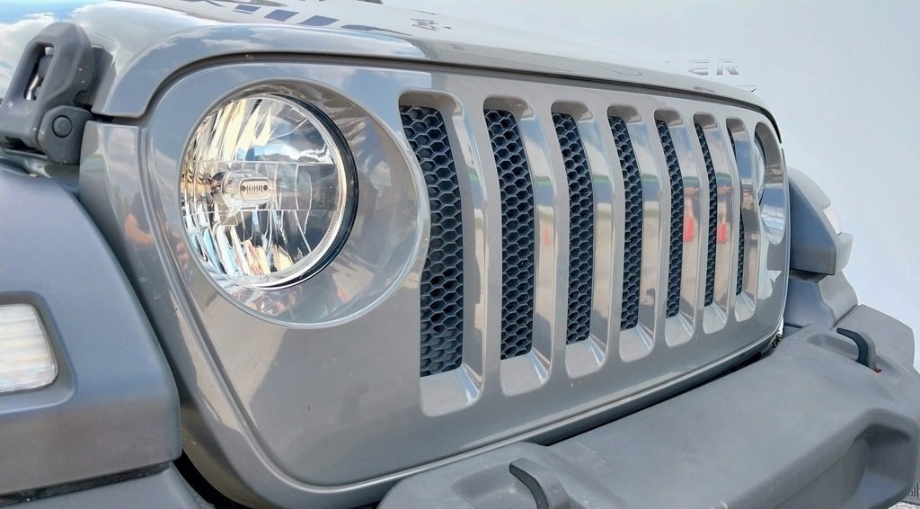 Used 2019 Jeep Wrangler Unlimited Sport S image 2