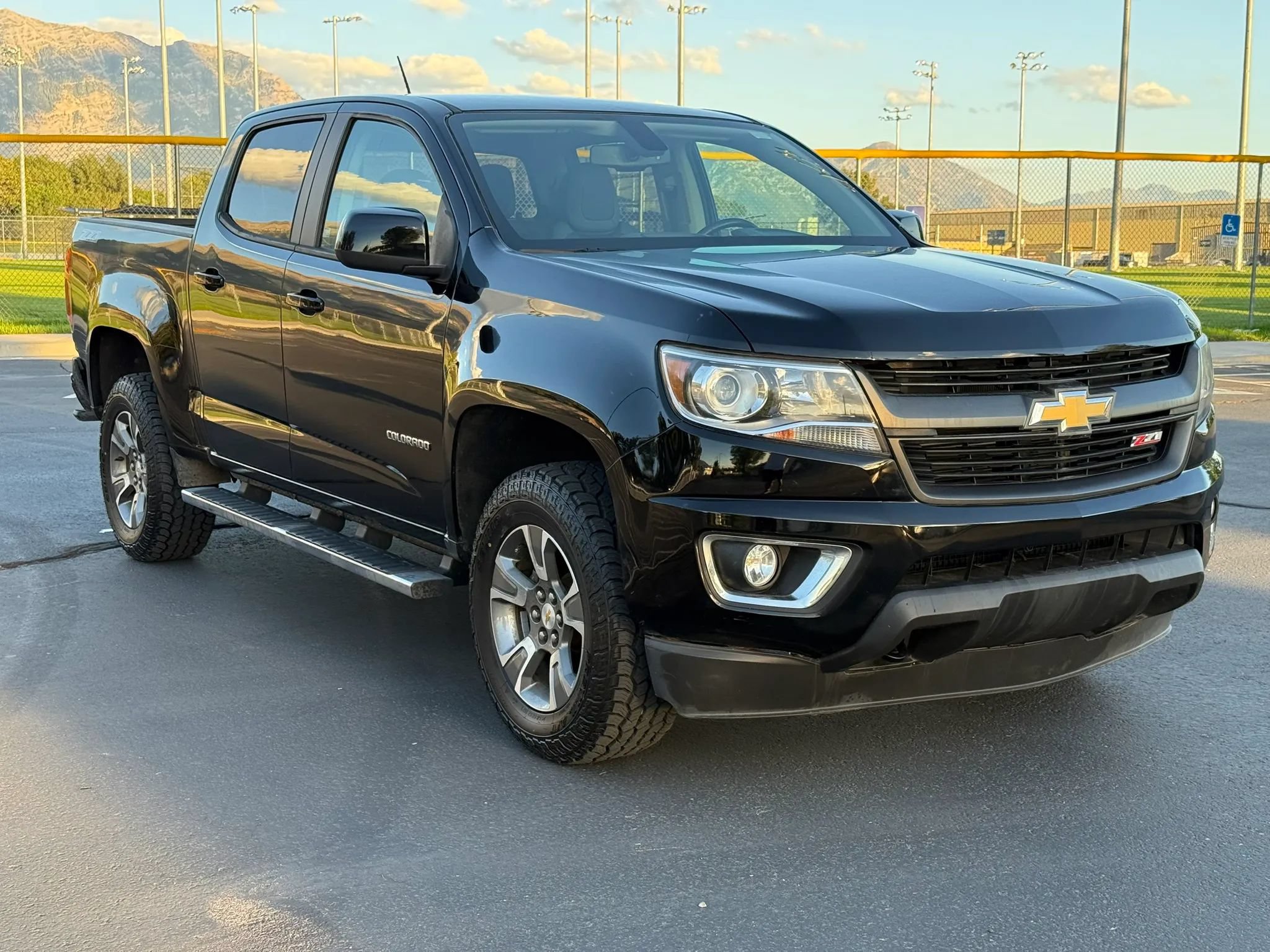Used 2019 Chevrolet Colorado Z71 AWD/4WD image 11