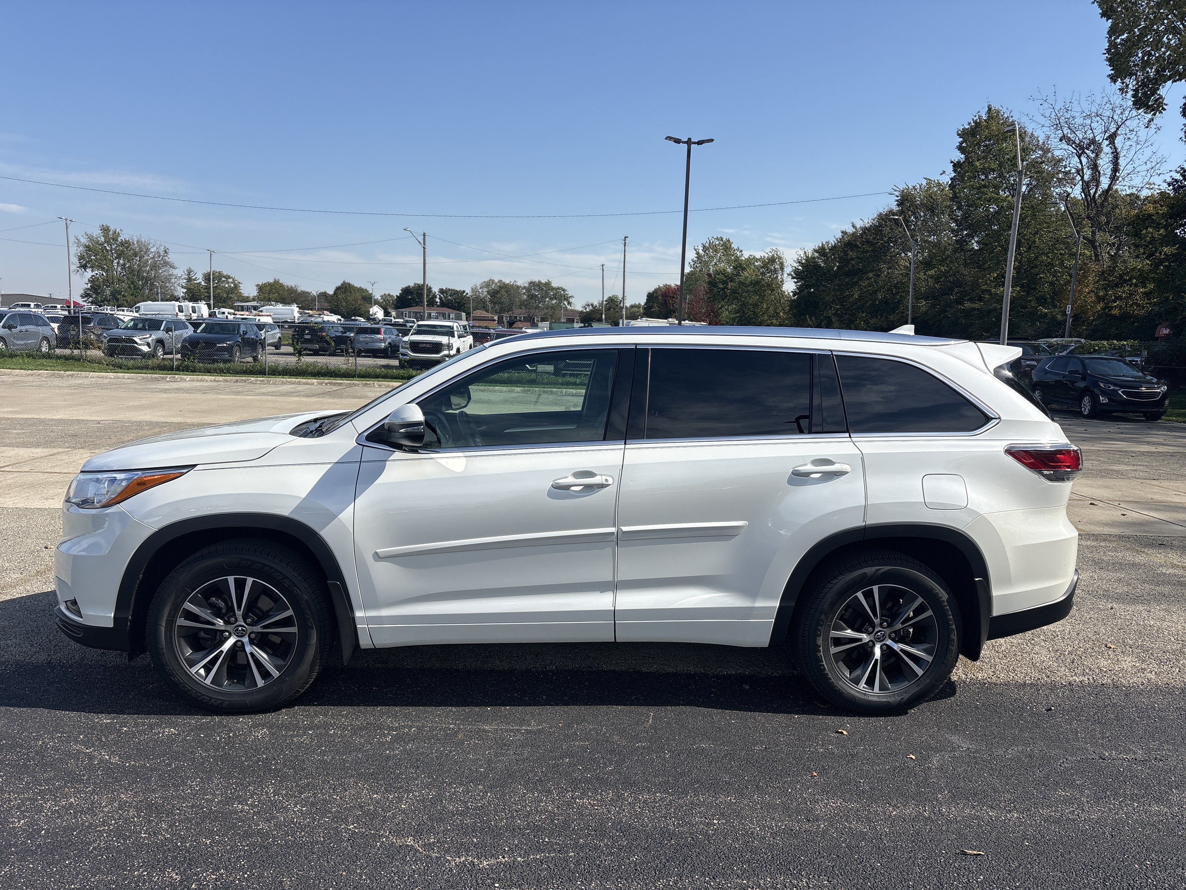 Used 2016 Toyota Highlander XLE w/ Protection Package #3