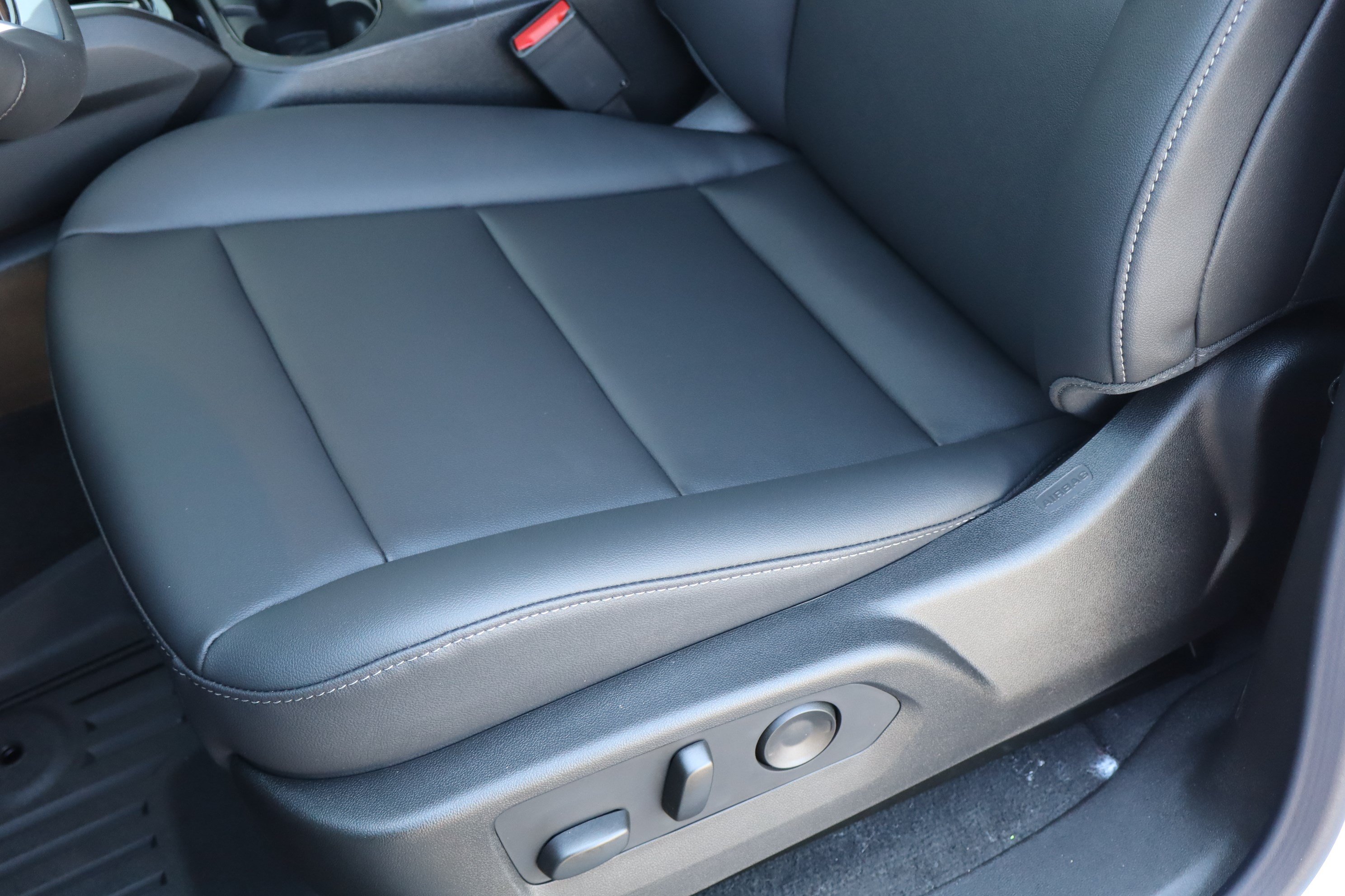 New 2026 Chevrolet Colorado LT w/ LT Convenience Package RWD image 13