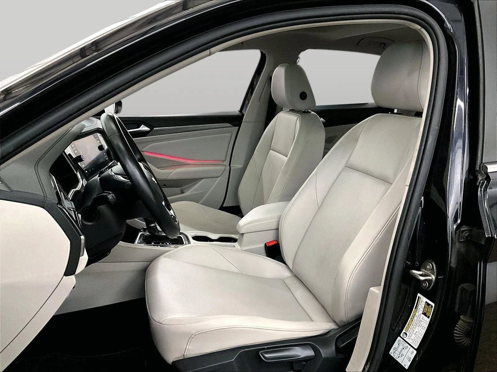 Used 2019 Volkswagen Jetta SEL image 24