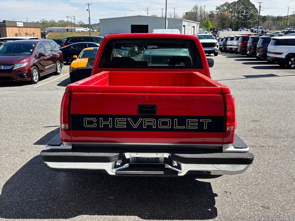 Used 1993 Chevrolet Silverado 1500 2WD Regular Cab image 2