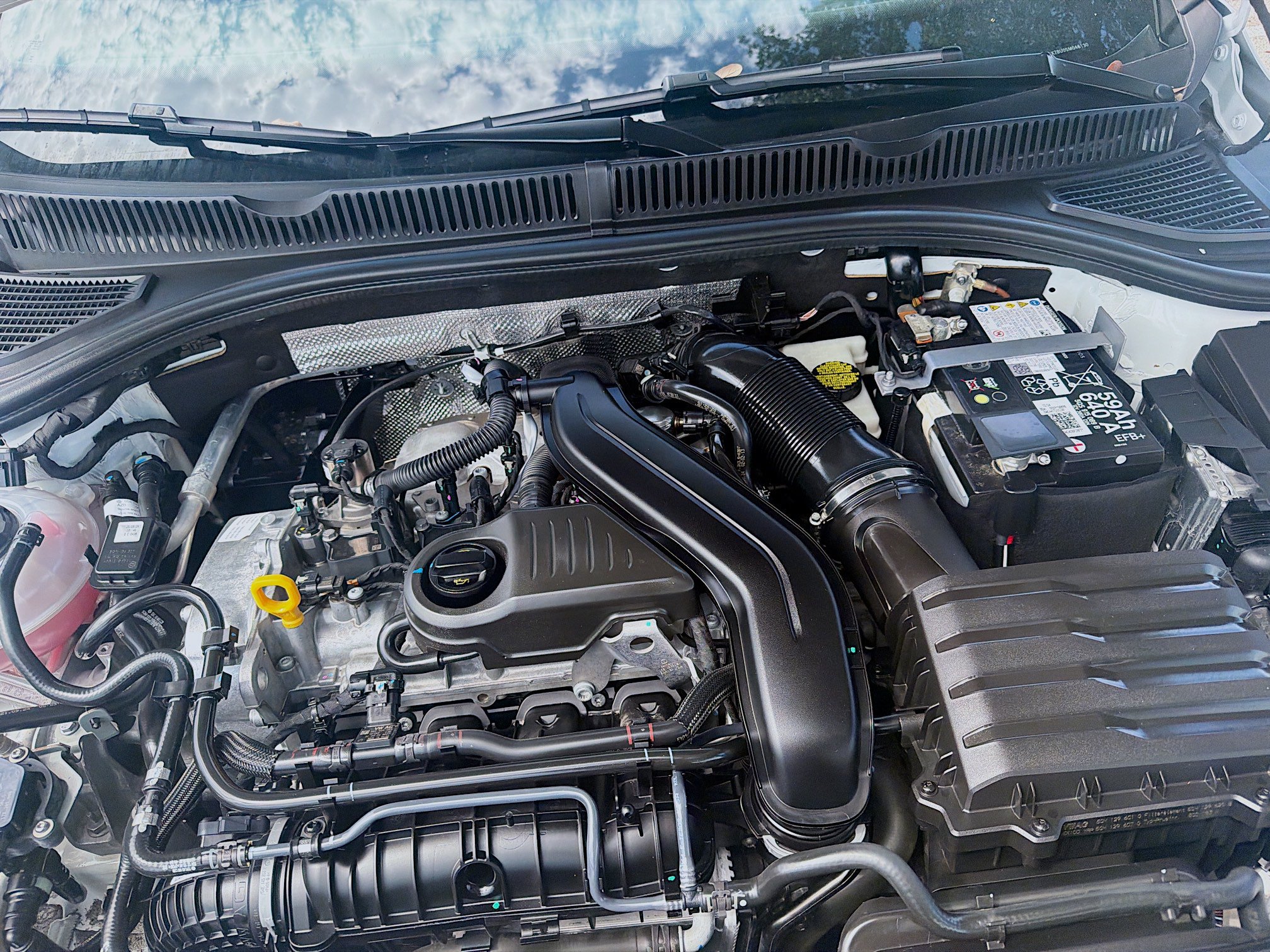 Certified 2025 Volkswagen Jetta S FWD image 34