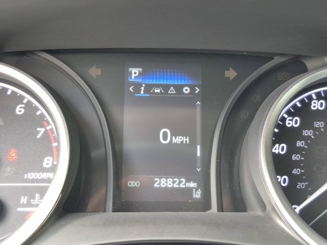 Used 2022 Toyota Camry LE FWD image 11
