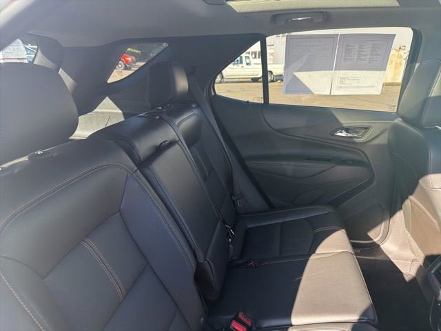 Used 2022 Chevrolet Equinox Premier AWD/4WD image 25