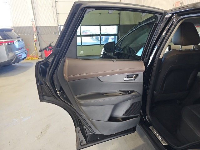 New 2026 Nissan Murano Platinum image 17