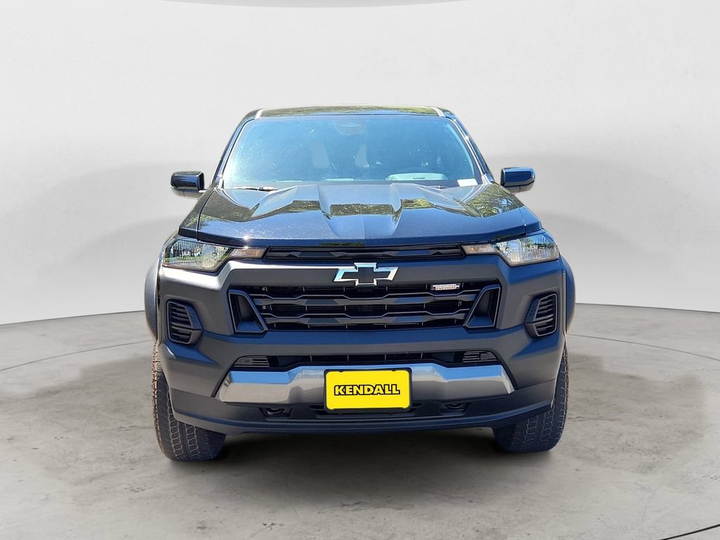 Used 2023 Chevrolet Colorado Trail Boss w/ Advanced Trailering Package AWD/4WD image 2