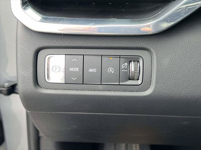 Used 2026 GMC Acadia Elevation w/ Elevation Premium Package AWD/4WD image 22