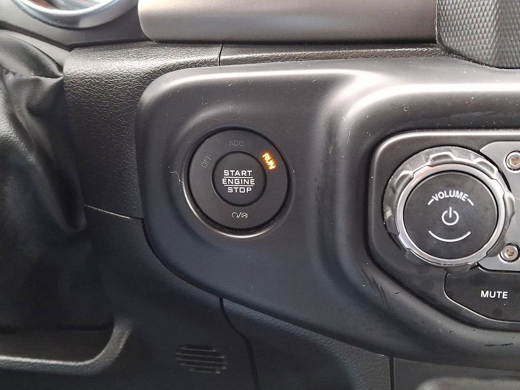 Used 2022 Jeep Gladiator Sport AWD/4WD image 22
