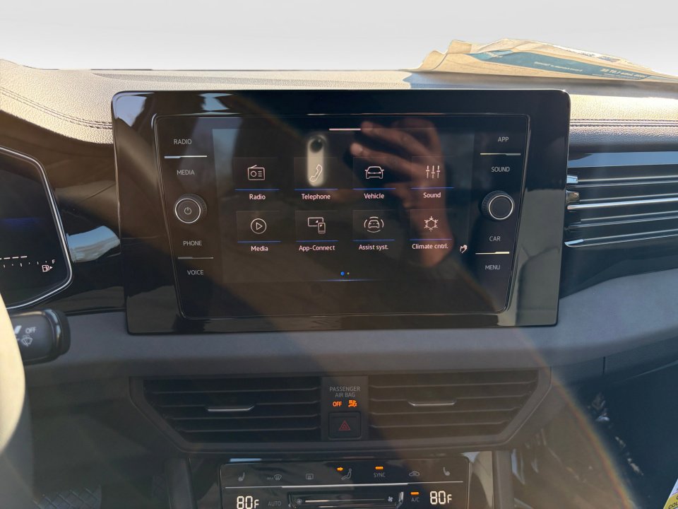 New 2026 Volkswagen Jetta SE FWD image 16