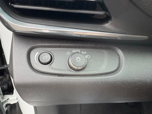 Certified 2024 Buick Envista Preferred image 31