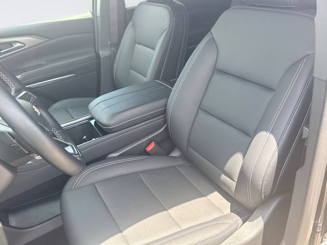 Used 2026 Chevrolet Traverse LT AWD/4WD image 11