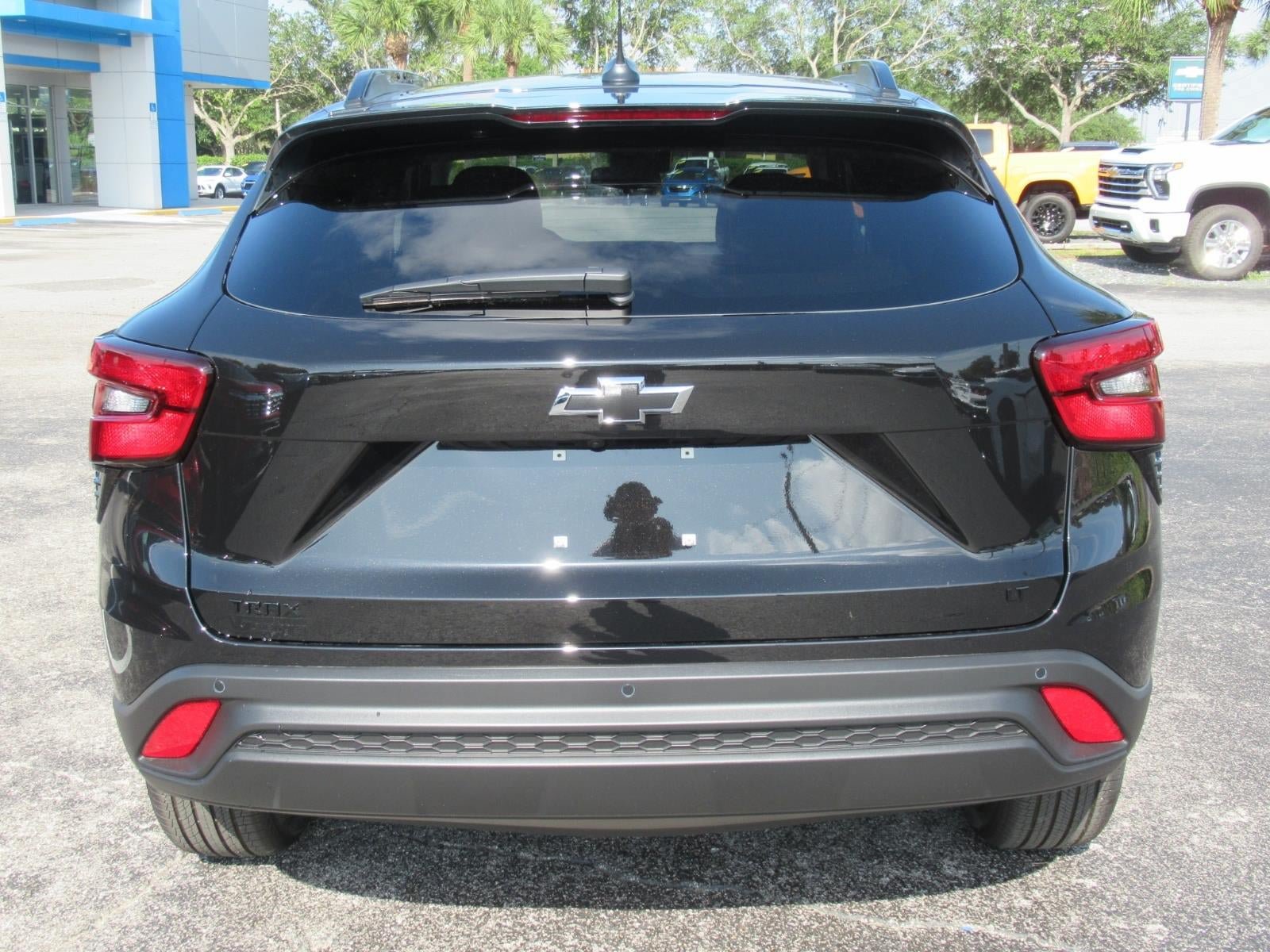New 2026 Chevrolet Trax LT w/ Driver Confidence Package FWD image 6