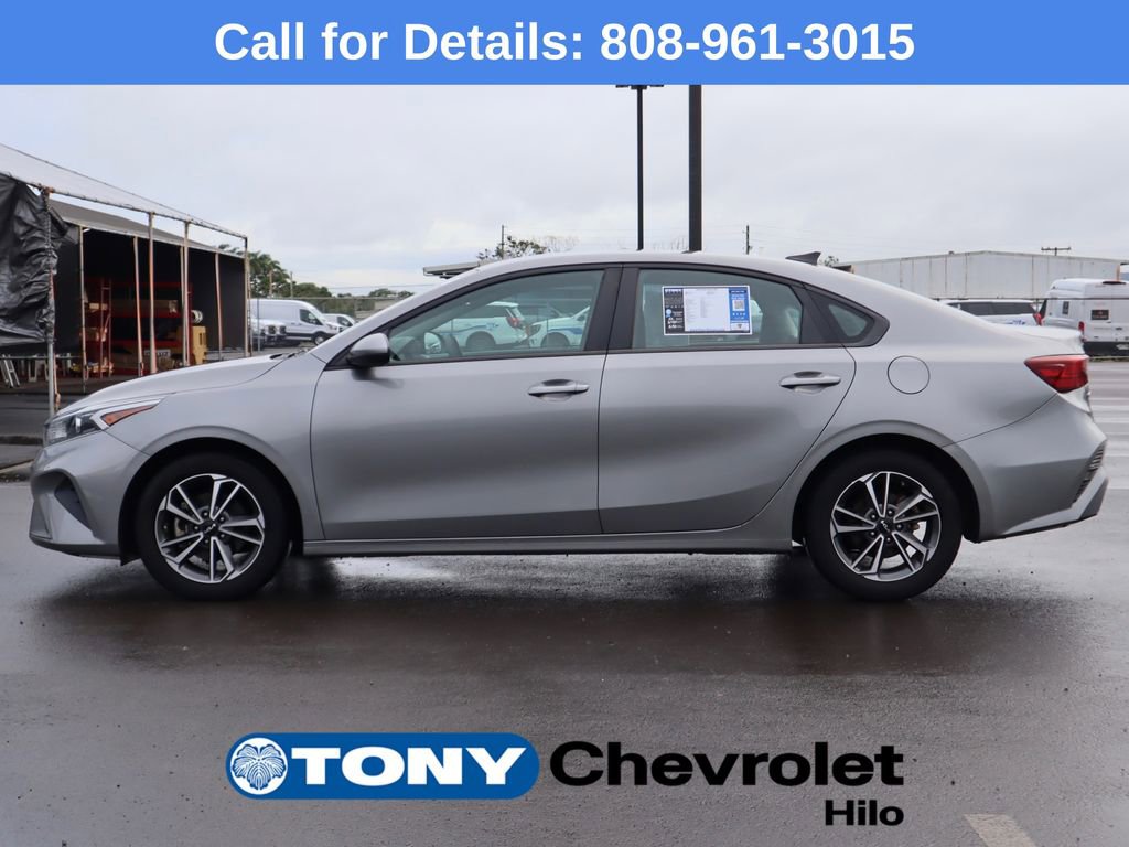 Used 2022 Kia Forte LXS image 2